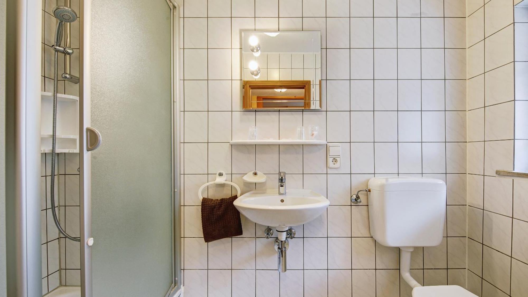 Landgasthof Falken Huttlingen Номер фото